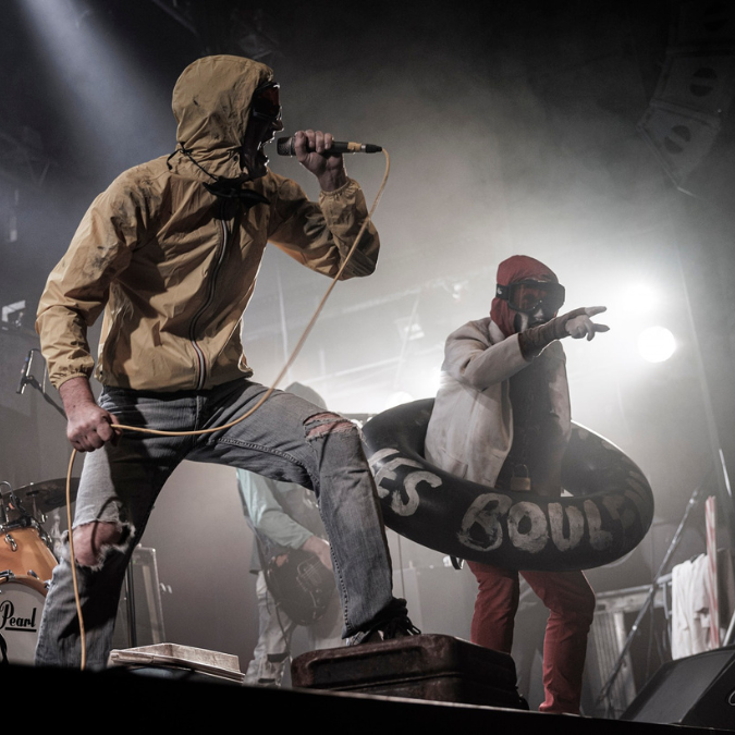 LES BOULENVRACS transforment chaque concert en une expérience explosive